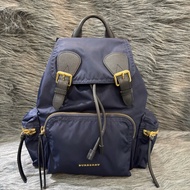 BURBERRY The Rucksack 4016624 深藍 尼龍 中 軍旅背包 雙肩包 肩背包 側背包 後背包