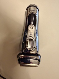 Braun 百靈 Series 9 S9 電動刮鬍刀 + 自動清洗座 Wet&Dry 幾乎全新