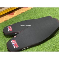 SEAT NIPIS YAMAHA Y15ZR / Y15 V1-V2 HITAM SAKORN COP MERAH THAILOOK