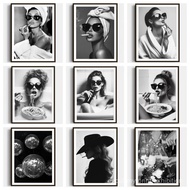 Fashion Glam Sexy Women Prints Poster Black and White Advanced Classic Luxury Canvas Painting Bathro