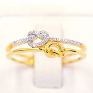 Happy Jewelry แหวนเชือกมัดเป็นเงือน คล้ายรูปหัวใจ เชือกคู่กัน ทองแท้ 9k 37.5% เพชรเกสร ME918