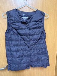 Muji XS 輕羽絨背心
