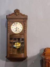 【卡卡頌 歐洲古董】德國老件 擺錘 機械 橡木雕刻 木鐘 掛鐘 機械鐘 老鐘 古董鐘  cl0076