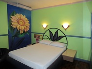 聖梅薩哈利娜車道酒店 (Halina Drive-Inn Hotel Sta. Mesa)
