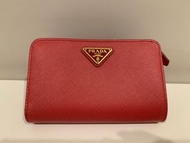 Prada 中size 銀包