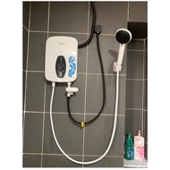 Upah install Water Heater area jb only