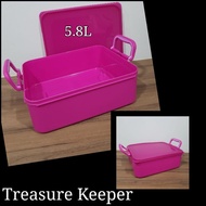Tupperware Treasure Keeper 5.8L (1) 31.1cm(L) x 25.4cm(W) x 10.5cm(H)Retail Price S$54.10Now S$40.00