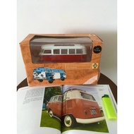 1962 Volkswagen (VW) bus 1/32 diecast DIY model assembly kit