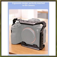 Full Frame Aluminum Alloy Camera Cage  A7M5/A7R5/A7R5A/A7M4 Protector