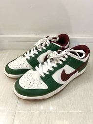 Nike Dunk Low 綠白酒紅