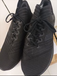 Adidas men's black shoes 43-1/3黑色波鞋