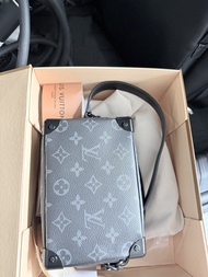 粗用全黑Louis Vuitton Monogram Eclipse Soft Trunk 鏈條袋