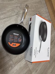 Le Creuset 24cm易潔鑊