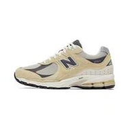 New Balance NB 2002R Versatile Comfortable Low-Top Casual Running Shoes, Unisex, Beige