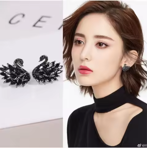 FTCY Elegant Rhinestone Black Swan Earrings For Women Fashion Luxury Swan Zircon Earrings Jewelry Gi