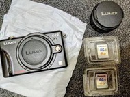 Panasonic Lumix DMC-GF2 黑色 台松公司貨 99.99%全新庫存機 附餅乾鏡&amp;記憶卡三張 直購免運
