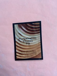 (現貨1包) Mac 全新專業無瑕霧鏡粉底