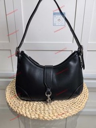 Coach蔻馳 HAMPTONS HOBO半月包