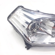 Suitable for FAW Pentium B70 Headlight Headlight Assembly 06-13 Years Old Pentium B70 Headlight Asse