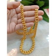 0.9 BEAUTIFUL 375 GOLD NECK CHAIN 18K/