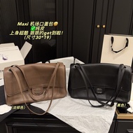 New model genuine leather top-layer cowhide flap high-quality CF airport bag, shoulder and underarm 