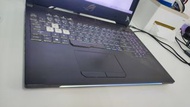 薄身打機i7-8750H 6核12線程接近12個CPU在運作gaming laptop ASUS ROG STRIX SCAR II GL504 GL504GM i7 generation 8，with GTX 1060 display Card 食雞LOL SIMS GTA5 PUBG COD等等都好暢順玩，敗家之眼