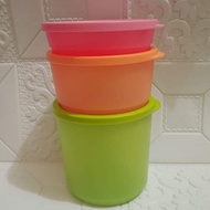 toples tupperware//tropical round set