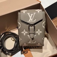LOUIS VUITTON Tiny 迷你背包 lv 可斜孭/單邊孭