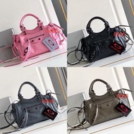 信心保證💯Balenciaga city 機車包