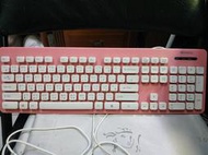 近全新 粉白美色美型 beauty wku-01 水靈鍵可水洗 有線USB 巧克力有線鍵盤  辦公鍵盤
