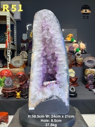 amethyst geode crystal cave warehouse in #johorbahru #crystal五行火💯天然紫晶洞 骨干大牙紫晶 钛晶共生✅ 边部是黄方解石花簇边+绿幽灵👍