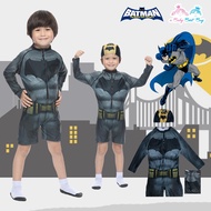 Swimming Suit for Boy Batman ชุดว่ายน้ำเด็กผู้ชาย สีดำ บอดี้สูทเสื้อแขนยาวกางเกงขาสั้นซิบหน้า พร้อมหมวกว่ายน้ำและถุงผ้า ลิขสิทธิ์แท้