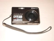 Nikon Coolpix S700 數位相機(故障品) 含鋰電池, 記憶卡, 充電座和相機包