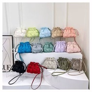 Dumpling Drawstring Bag / Drawstring Puffy Bag / Puffy Sling Bag [yourbestchoices]