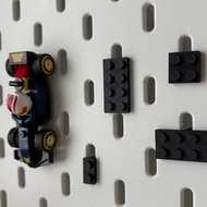 Skadis LEGO Brick Mount (Vertical Plate Holder) - Skadis Pegboard Accessories