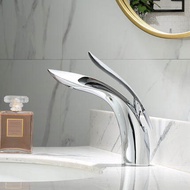 Basin Faucets Modern Rose Gold Bathroom Faucet Waterfall Single Hole Cold and Hot Water Tap Basin Fa