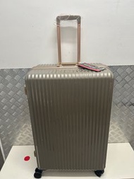 高端日本品牌行李箱清貨：伊藤30 吋行李箱 Japan Ito 30 inch luggage 78 x 50 x 30cm （滿足航空公司寄存規定158 cm）