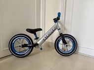 Strider Pro兒童平衡車12寸改裝競賽泵道車香港現貨正版