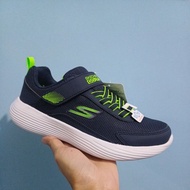 Skechers Navy Shoes size 34