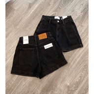 Excellent Urban Revivo shorts COBÉ