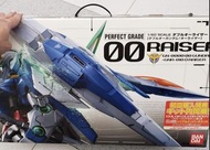 Bandai PG 1/60 00 Raiser 雙重奧薩達 高達 模型