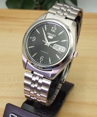 SEIKO 5  Sport (AUTOMATIC) หน้าปัดดำ ช่องวันที่-สัปดาห์ กล่องใบรับประกัน