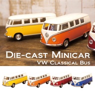 Japanese Retro Volkswagen Pull Back Car 1962 Bus Van Model Alloy 1/32 Desk Decoration Imported From 