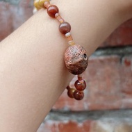 戈壁瑪瑙金絲玉手串