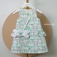 Arpanet girl Dress/White-Green Dog/Size 4