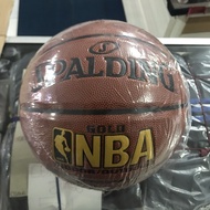Bola basket spalding gold indoor outdoor