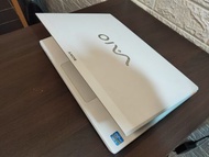 Sony vaio Slim/i5/windows10/4Gb/120Gb SSD/14.5INCH