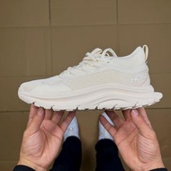 Hoka One One Kawana Mid 運動鞋