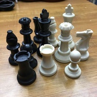 Medieval Chess Pieces/Plastic Weighted Full Complete Chess Set