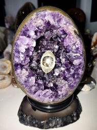 🔮超極品🔮🔝特級漸變帝王紫👑恐龍蛋晶洞🔮天然紫晶恐龍蛋紫晶洞擺件 桌面紫晶恐龍蛋小紫晶洞 烏拉圭紫晶洞 水晶簇帶洞（送底座）